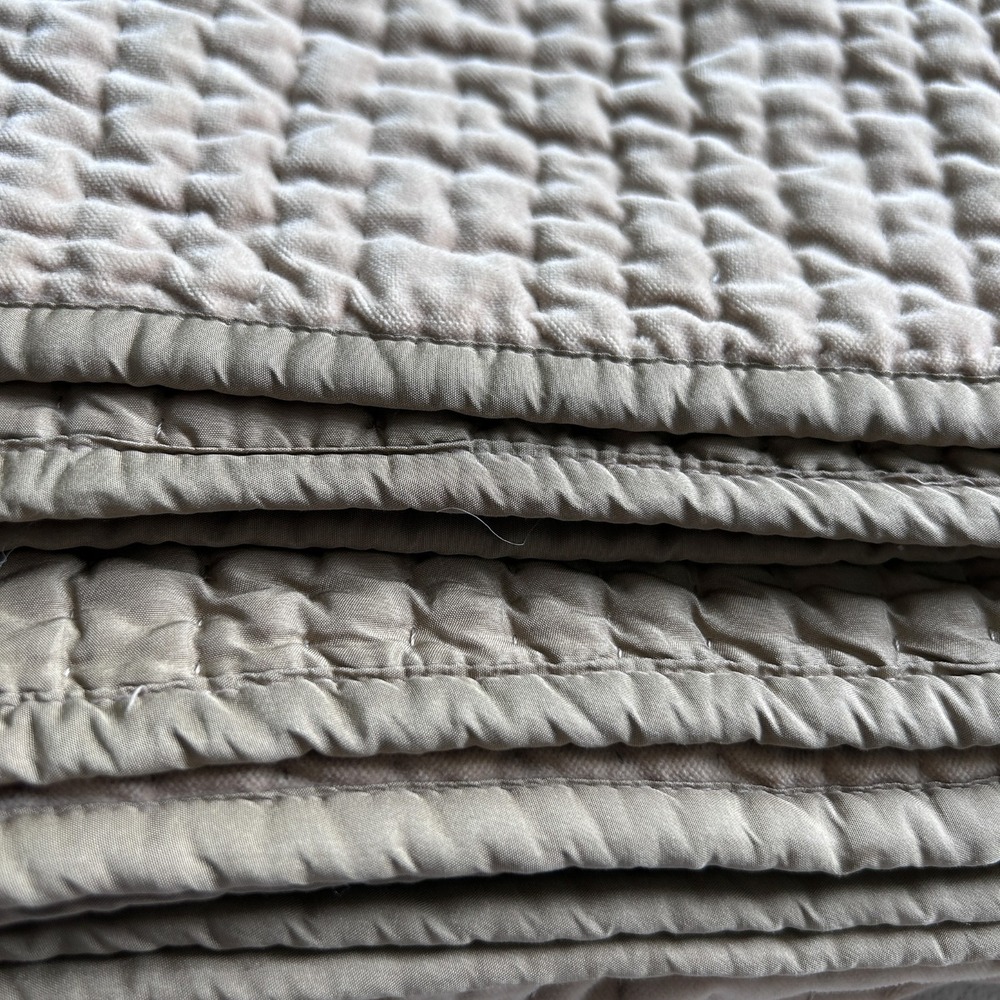 Pottery Barn Queen‎ Quilt Reversible Velvet Silk Cotton 90" x 94" Pick Stitch - Picture 12 of 14